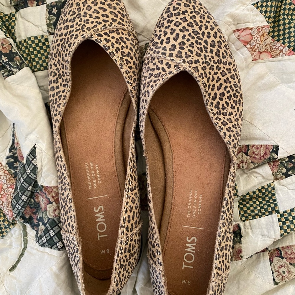 Toms Leopard Print flats